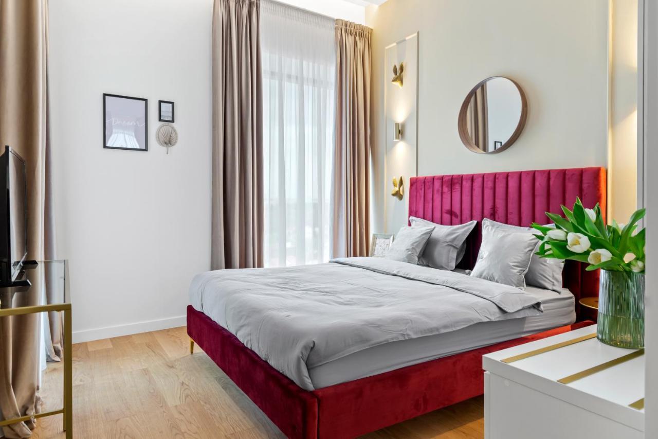 One Verdi Luxury Apartment